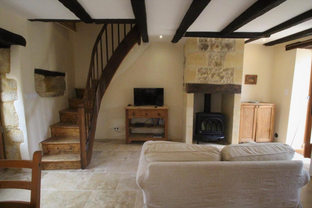 Joli Gite Pour 5 Personnes : Chez Cherrie Saint-Julien-de-Lampon Buitenkant foto