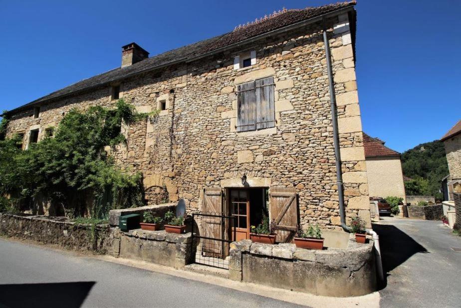 Joli Gite Pour 5 Personnes : Chez Cherrie Saint-Julien-de-Lampon Buitenkant foto